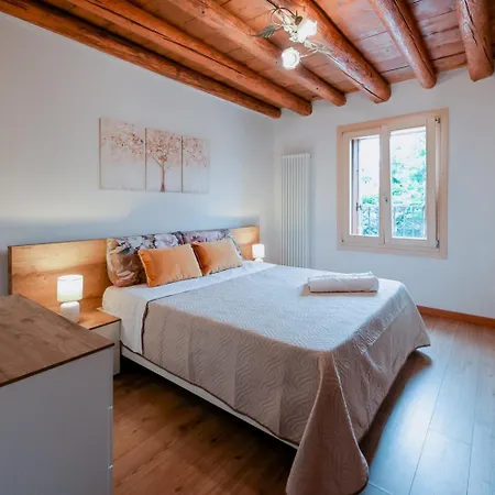 Jungle Veranda Colli Berici, Con Ristorante Apartamento Mossano